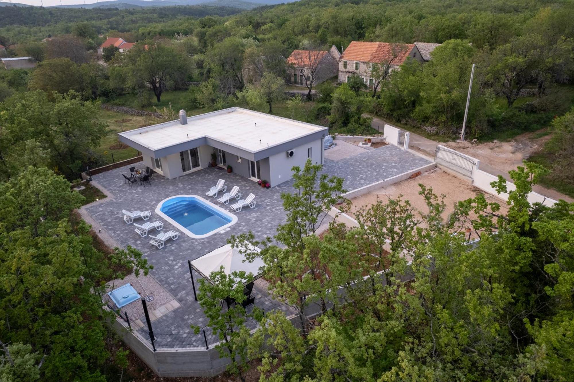 New Villa Nadalina Lovrec Exterior photo